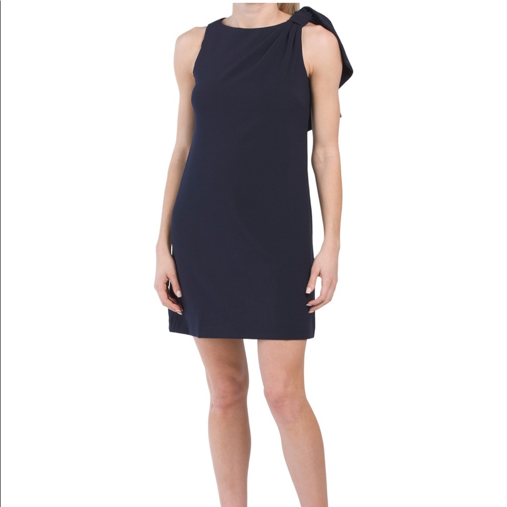 Vince Camuto Bow Shoulder Crepe Cocktail Dress